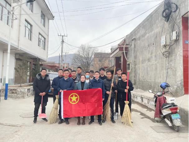 开云官方站网页版-开云online(中国)
团委开展“学雷锋义务清扫活动”(图3)