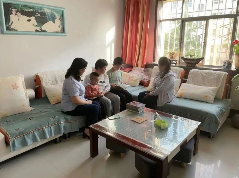 开云官方站网页版-开云online(中国)
开展女职工未成年子女关爱活动(图2)