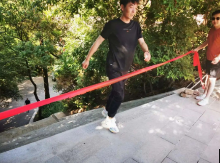 助力文旅市场 展示产投风采——开云官方站网页版-开云online(中国)
组织开展员工登山比赛活动(图9)