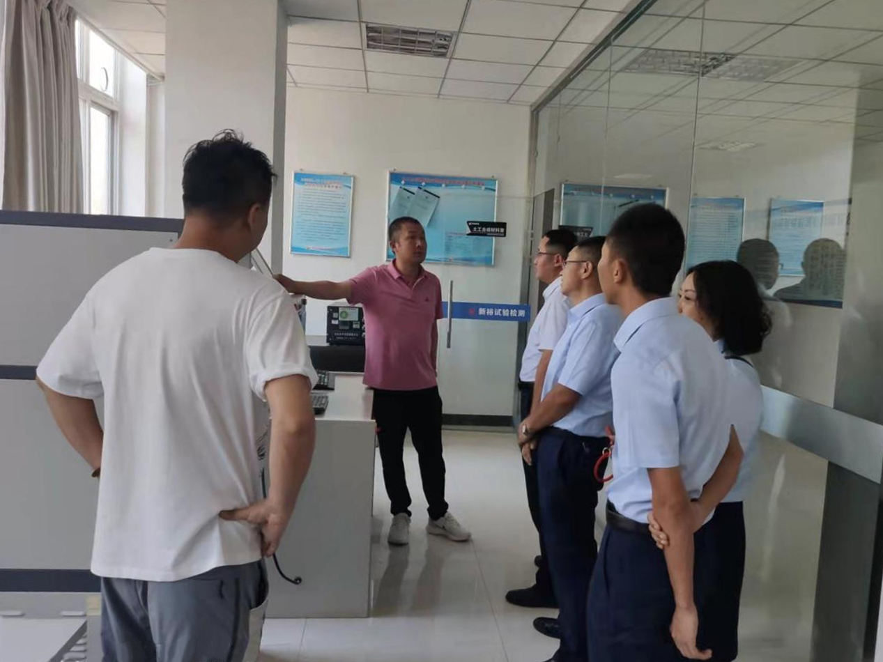 开云官方站网页版-开云online(中国)
泾东设计公司赴甲级检测公司考察学习(图2)